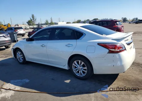 2015 Nissan Altima 2.5 из США, поврежденный, VIN 1N4AL3APXFC106901
